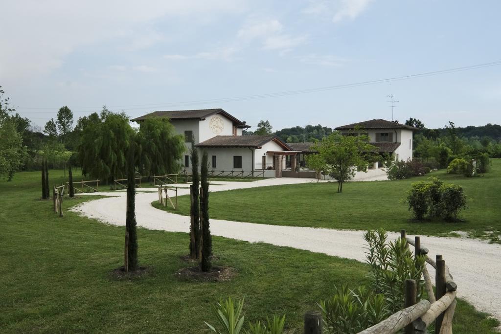 Corte Di Tosina Villa มอนซามบาโน ภายนอก รูปภาพ