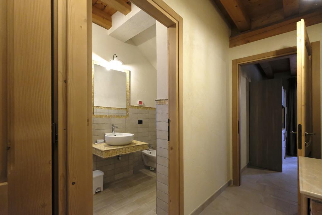 Corte Di Tosina มอนซามบาโน ภายนอก รูปภาพ